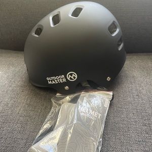 OutdoorMaster Helmet - size M